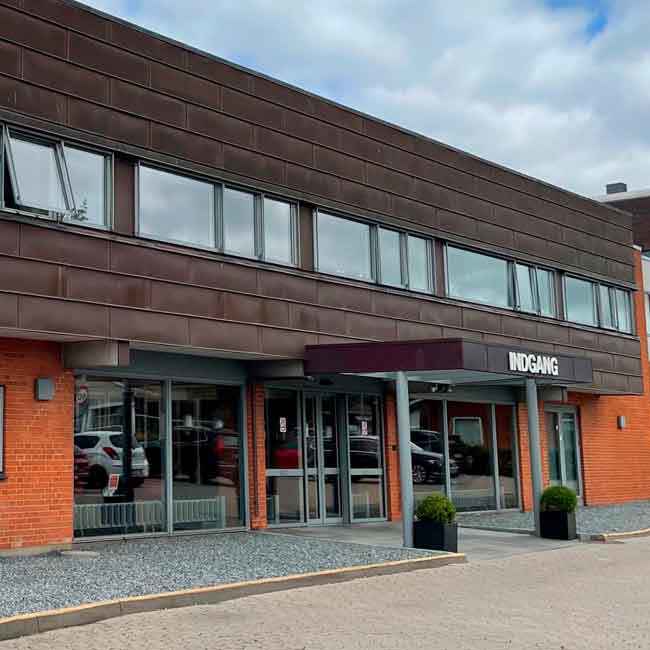 Indgangen til Aleris Ringsted.