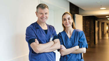 Jan Møller Nielsen og Camilla Asferg, speciallæge i kardiologi med speciale i ablation ved Aleris Hospitaler.